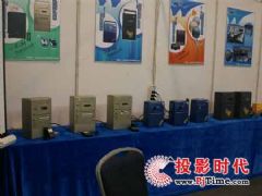 商用幕市場新動態(tài) 教育設(shè)備技術(shù)革新與應(yīng)用趨勢